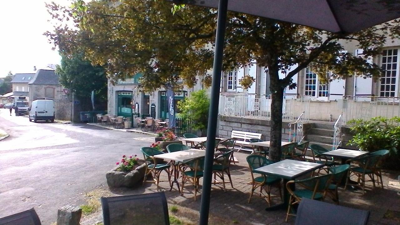 Hotel Jeanne D'Arc Saint-Chély-dʼApcher Eksteriør bilde